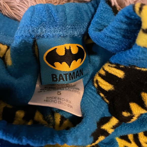 Boys Batman fleece pajama set - Picture 3 of 3